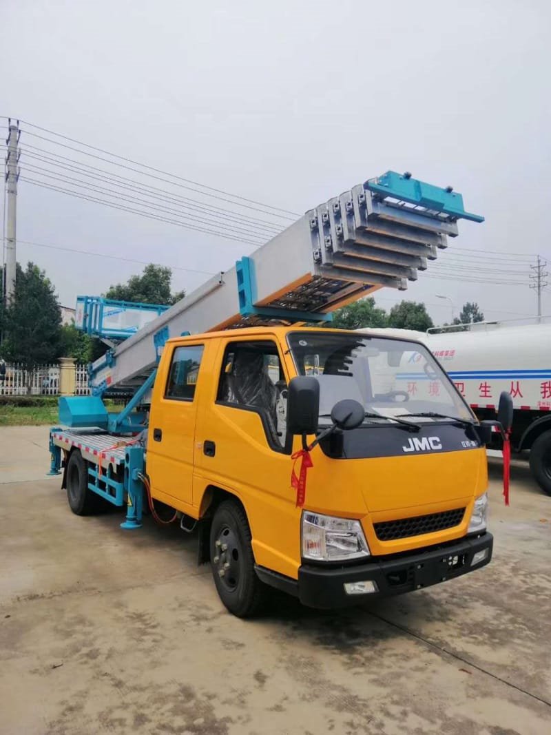 程力威牌CLW5045TBAJ6搬家作業(yè)車