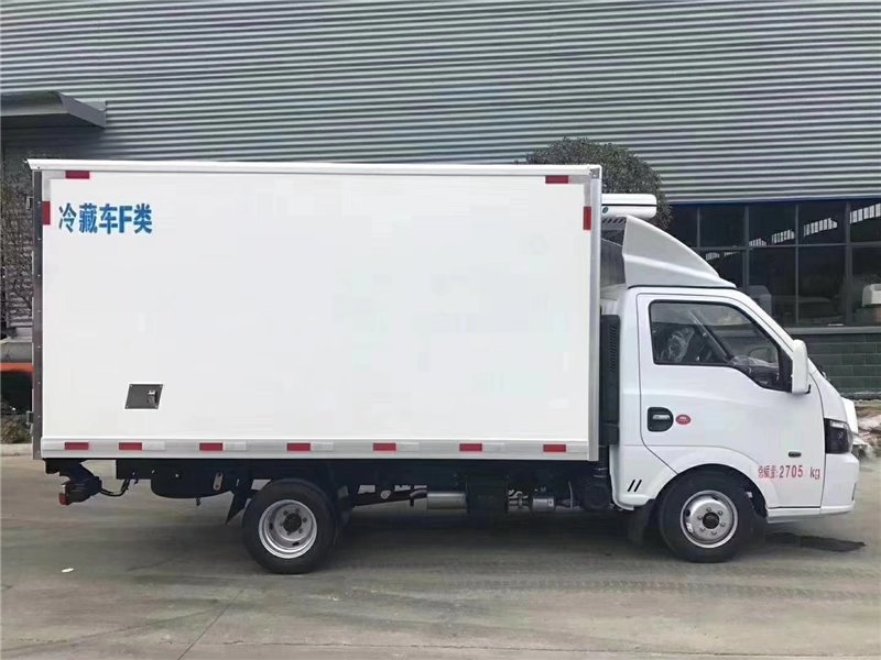 程力威牌CLW5030XLC6冷藏車(chē)