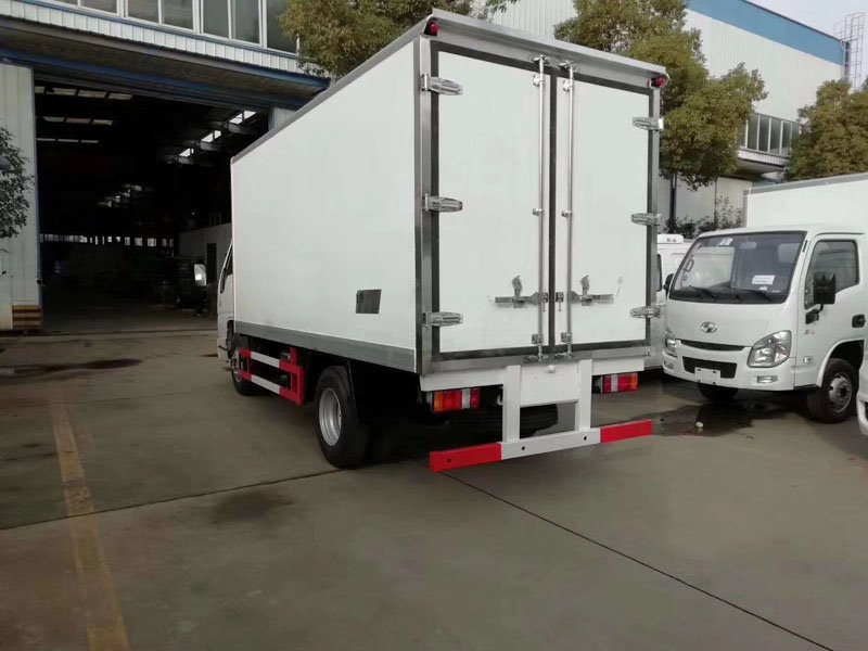程力威牌CLW5043XLCJ6冷藏車