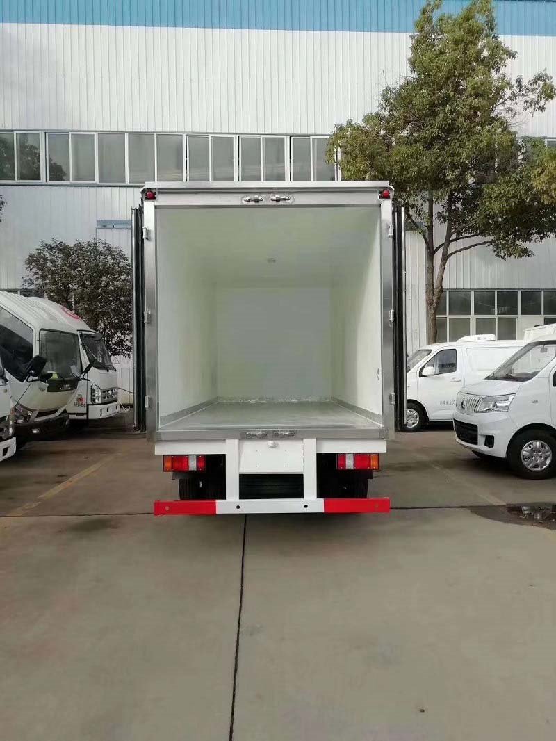 程力威牌CLW5043XLCJ6冷藏車