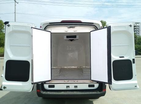 程力威牌CLW5044XLCSH6冷藏車