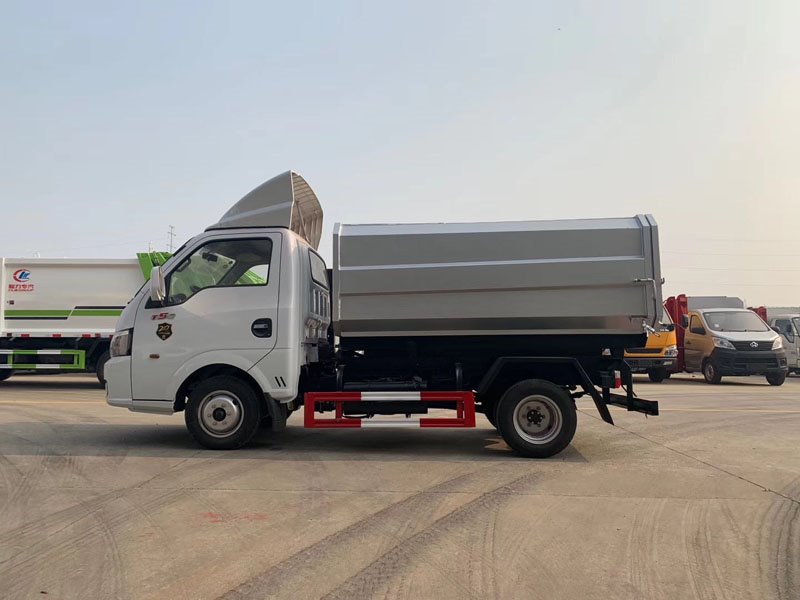 程力威牌CLW5030ZZZD6自裝卸式垃圾車(chē)
