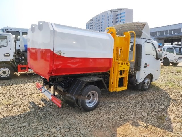 程力威牌CLW5030ZZZD6自裝卸式垃圾車(chē)