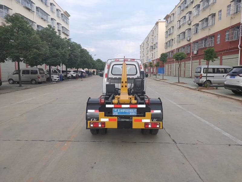 程力威牌CLW5030ZXXSC6車廂可卸式垃圾車