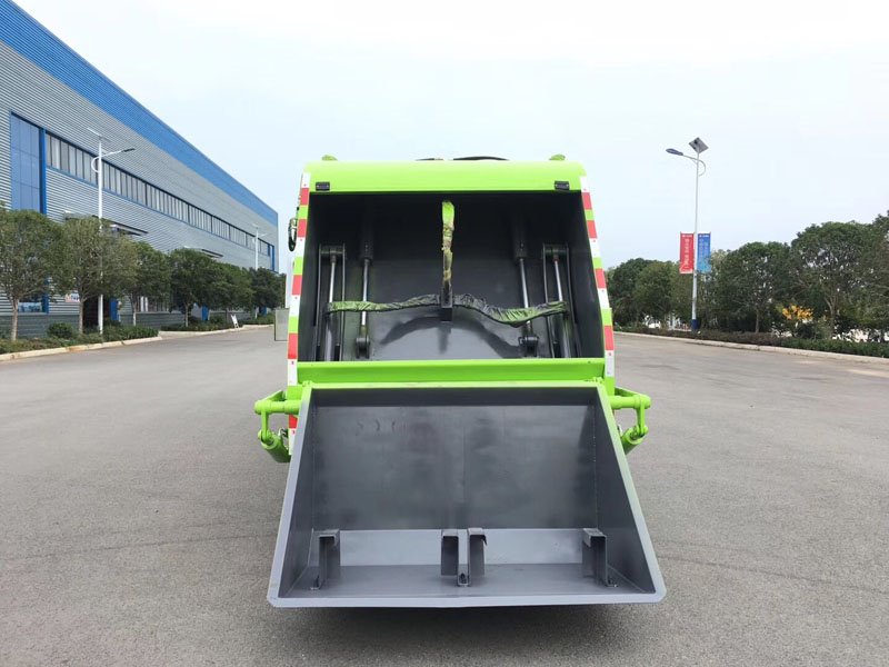 程力威牌CLW5090ZYS6壓縮式垃圾車(chē)
