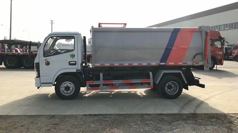 程力威牌CLW5071ZZZ6自裝卸式垃圾車