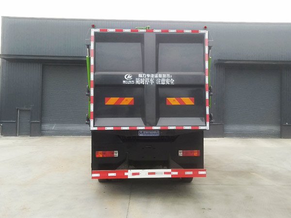 程力威牌CLW5180ZDZC6吊裝式垃圾車