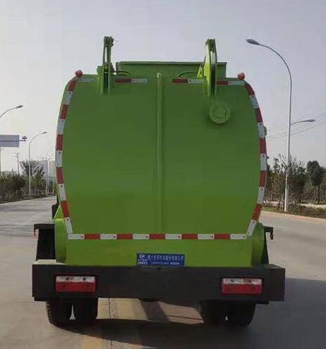 程力威牌CLW5121TCA6CF餐廚垃圾車