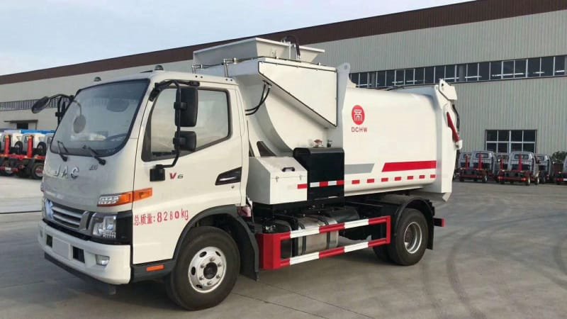 程力威牌CLW5080TCAH6餐廚垃圾車(chē)