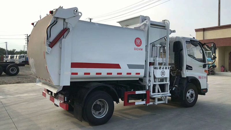程力威牌CLW5080TCAH6餐廚垃圾車(chē)