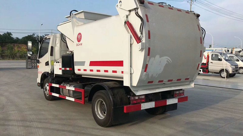 程力威牌CLW5080TCAH6餐廚垃圾車(chē)