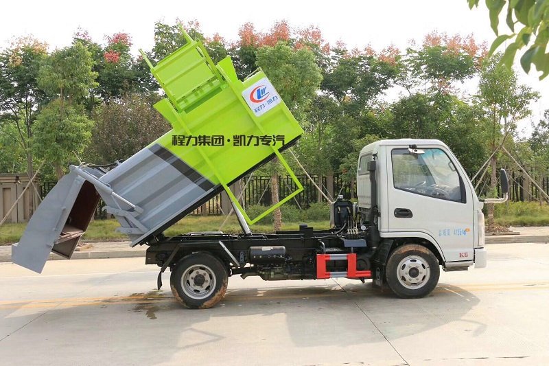 程力威牌CLW5040TCAKL6型餐廚垃圾車