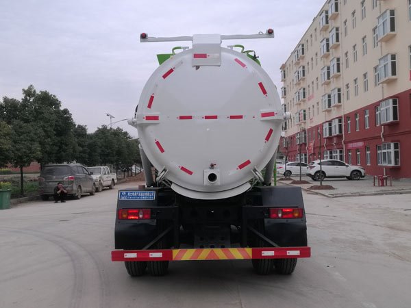 程力威牌CLW5160TCAE6餐廚垃圾車