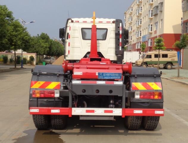 程力威牌CLW5257ZXXC6車廂可卸式垃圾車
