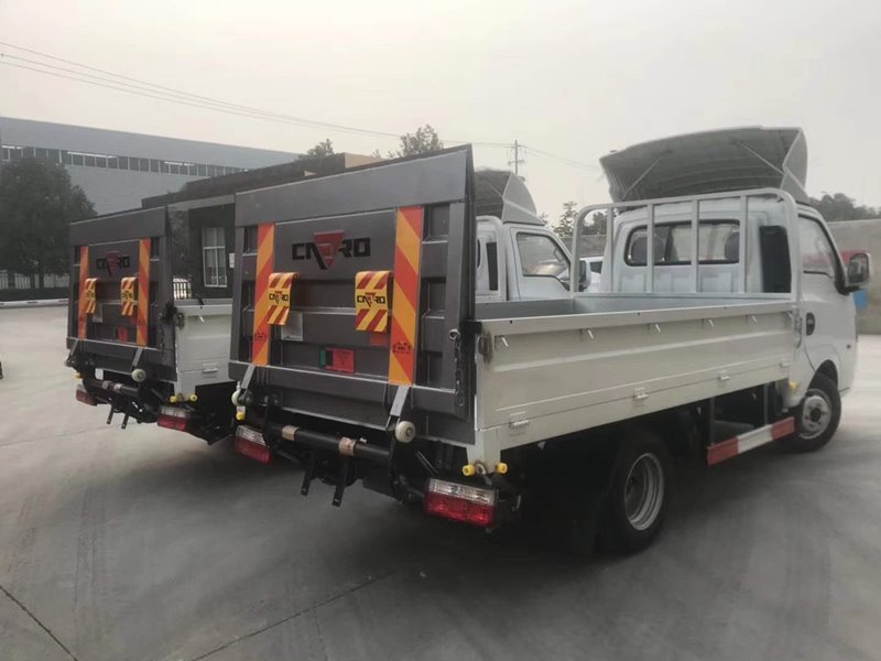 程力威牌CLW5031CTY6桶裝垃圾運(yùn)輸車