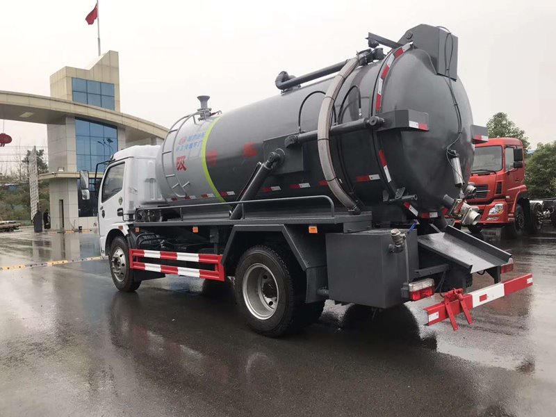 程力威牌CLW5121GQW6清洗吸污車