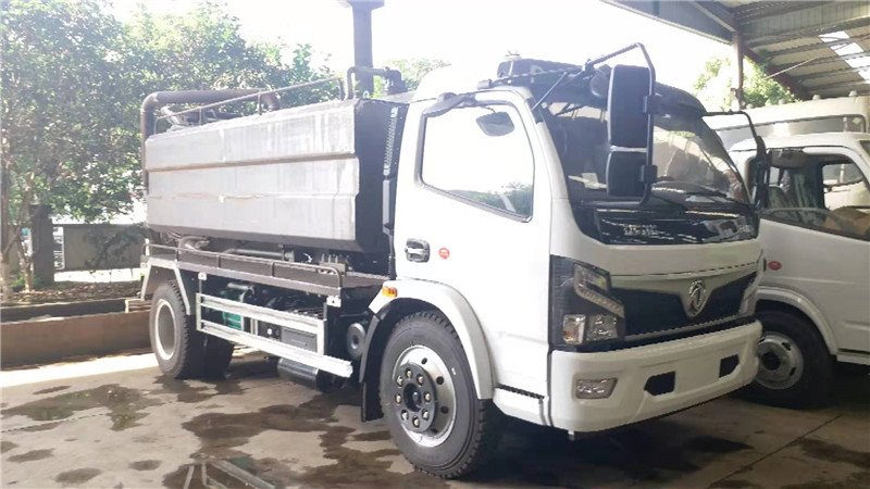 程力威牌CLW5040GQW6清洗吸污車