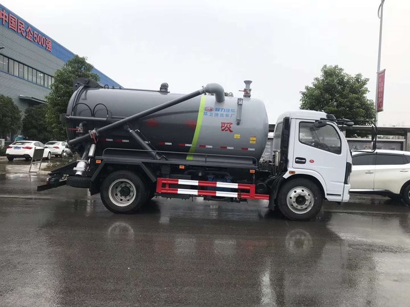 程力威牌CLW5120GQW6清洗吸污車