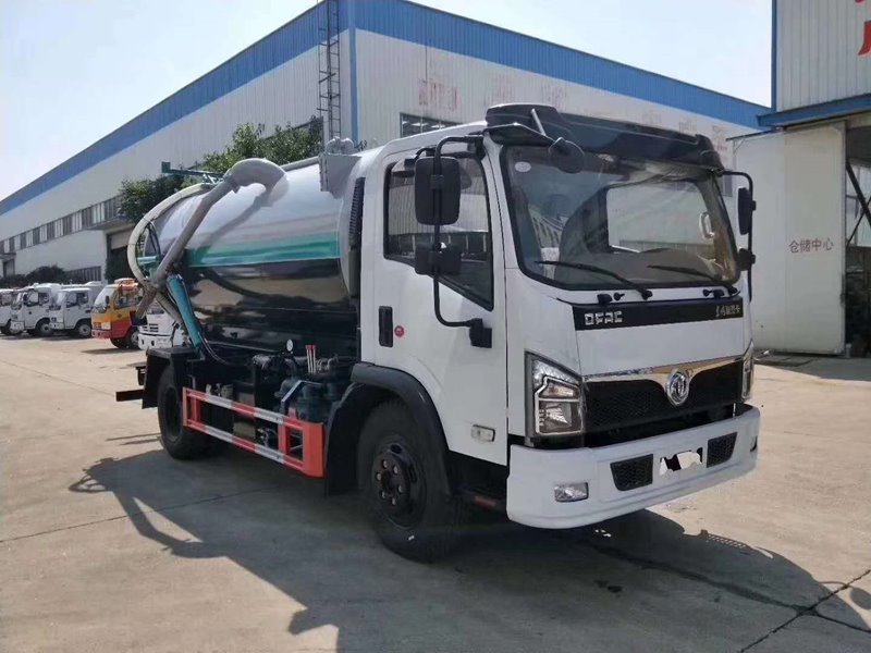 程力威牌CLW5120GXWE6吸污車