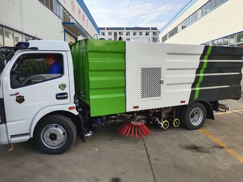 程力威牌CLW5121TXS6洗掃車
