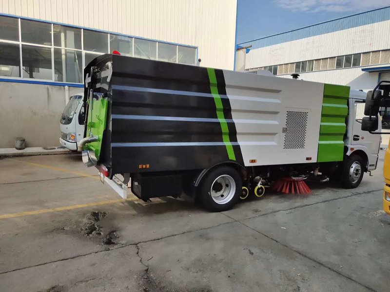 程力威牌CLW5121TXS6洗掃車