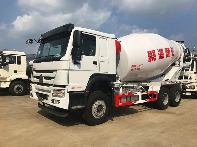 重汽豪沃輕量化攪拌車優(yōu)勢明顯