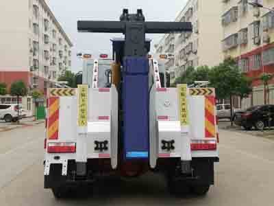 程力威牌CLW5180TQZ6清障車