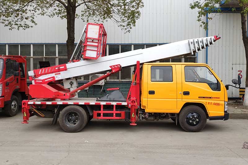 程力威牌CLW5076JGKJ6高空作業(yè)車