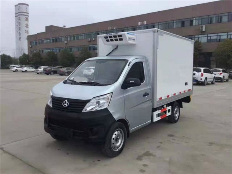 長(zhǎng)安之星牛奶運(yùn)輸專用冷藏車