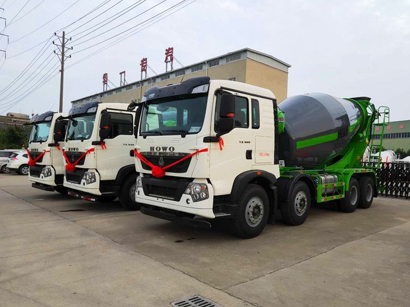 豪沃TX輕量化12方攪拌車(chē)與豪沃T5G有什么區(qū)別