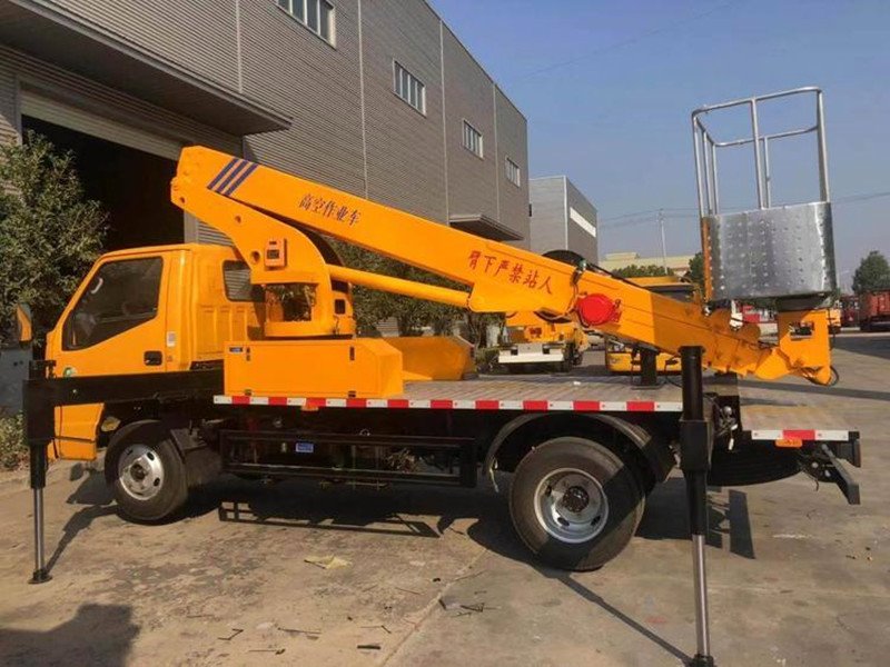 慶鈴五十鈴14米高空作業(yè)車