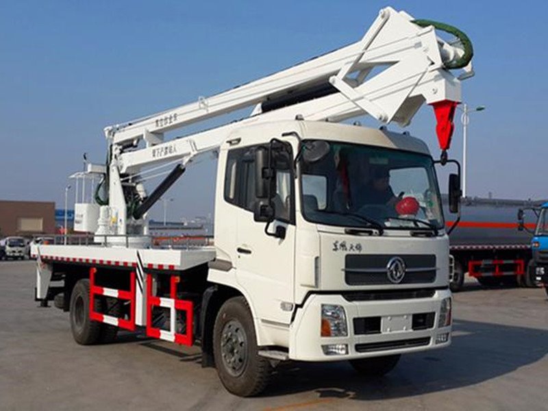 東風(fēng)12米高空作業(yè)車