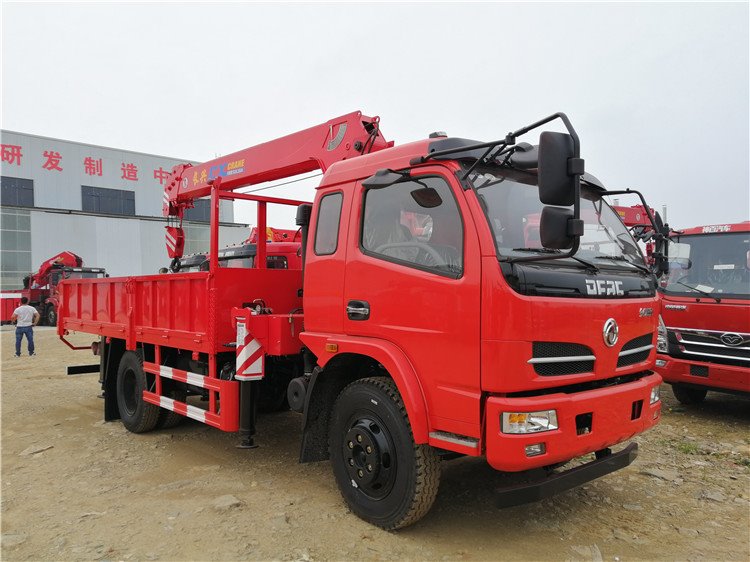 東風(fēng)10噸隨車吊最便宜的是多少錢