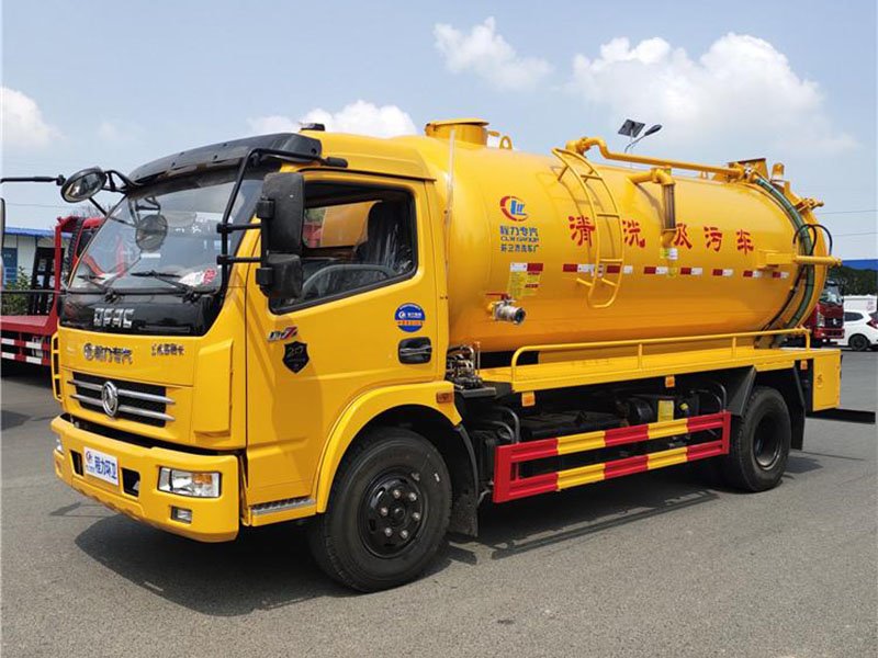 廠家生產(chǎn)供應(yīng)清洗吸污車