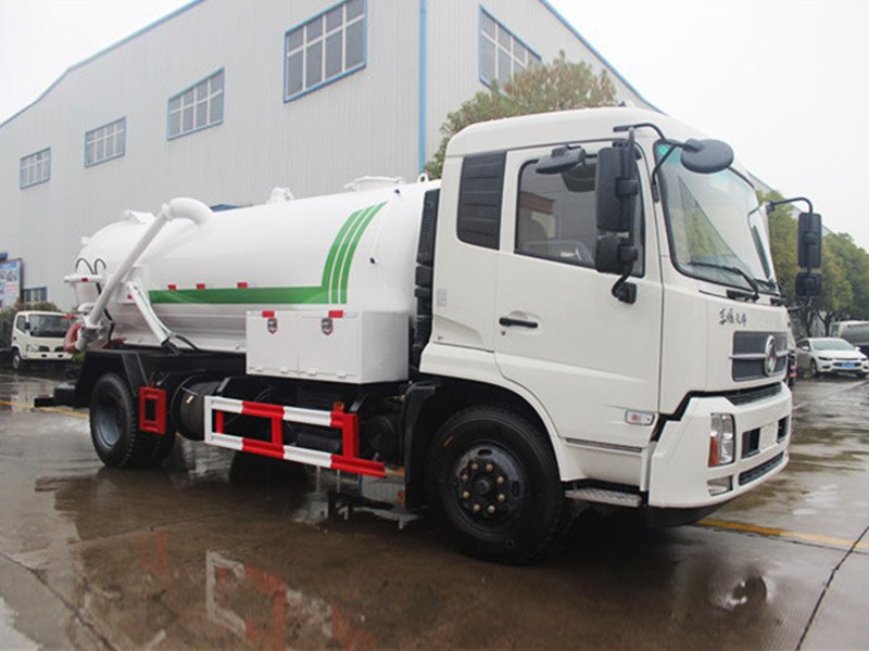 東風(fēng)天錦清洗吸污兩用車