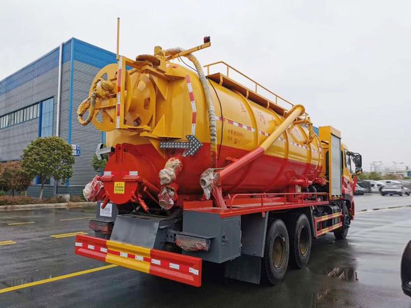 東風(fēng)天龍后雙橋清洗吸污車(chē) 吸污力大