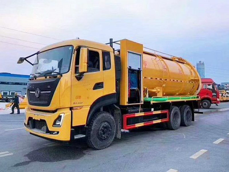 國六東風(fēng)天龍后雙橋清洗吸污車