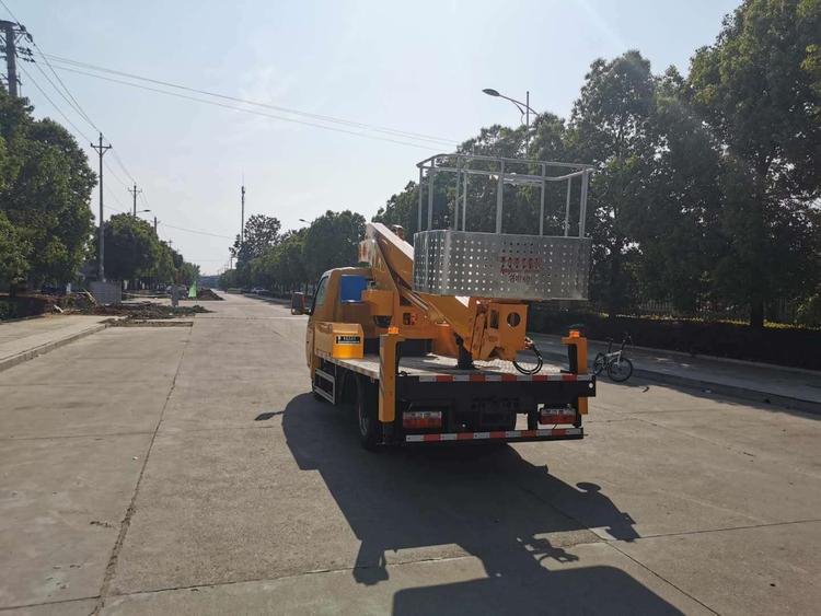 江鈴21米高空作業(yè)車