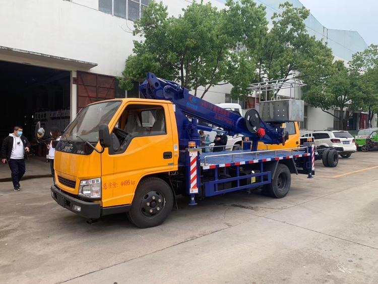 20米高空作業(yè)車