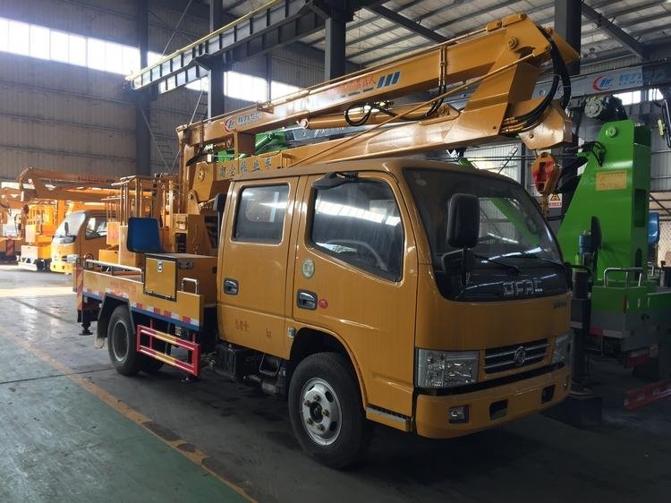 東風(fēng)多利卡雙排高空作業(yè)車