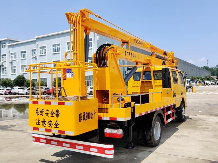 東風(fēng)國(guó)六高空作業(yè)車(chē)