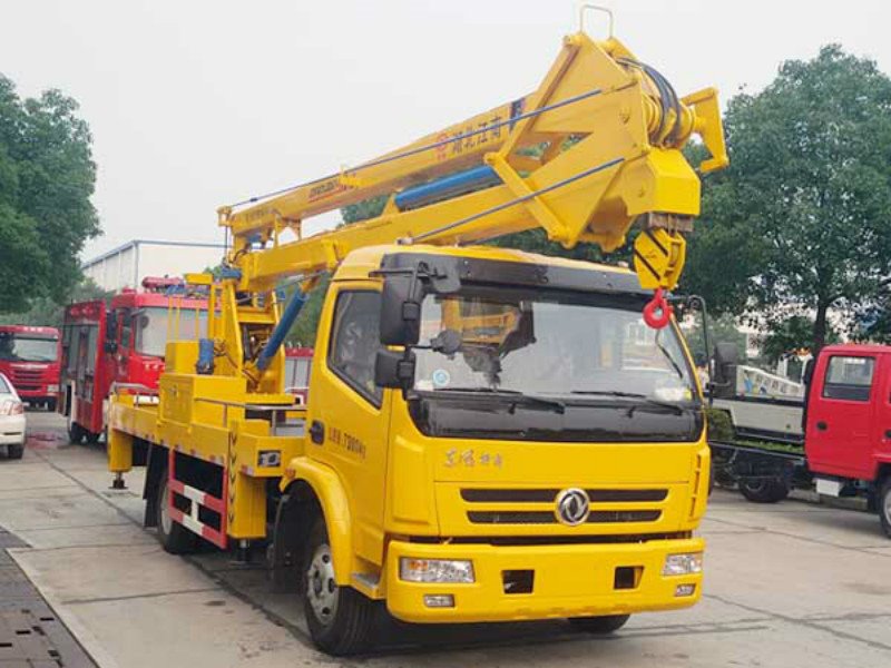 想賺錢(qián)就選東風(fēng)多利卡18米高空作業(yè)車(chē)