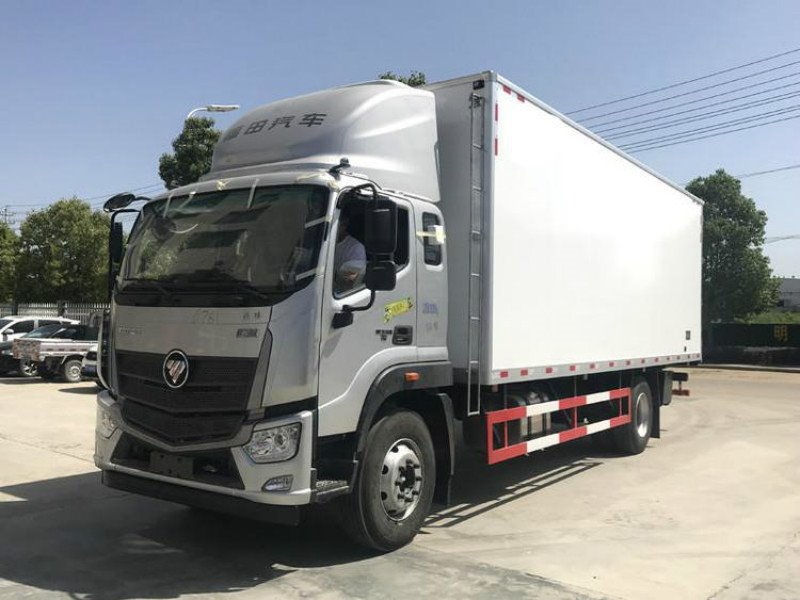 程力多臺(tái)冷藏車齊發(fā)車