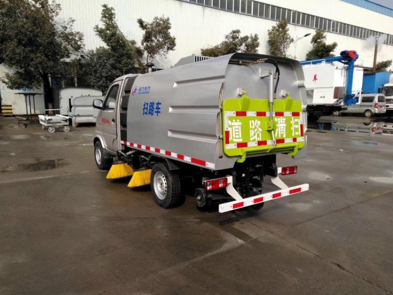 小型掃路車9月新價(jià)格多少