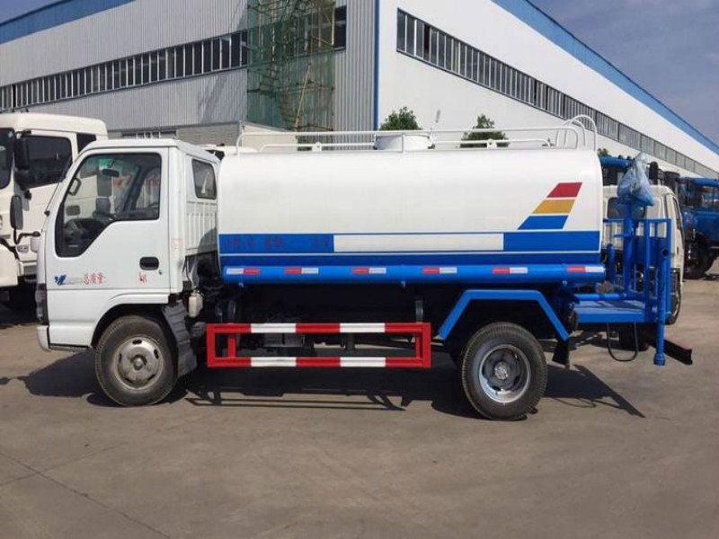 慶鈴五十鈴4.5噸灑水車中秋特惠
