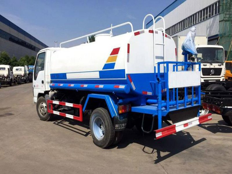 慶鈴五十鈴4.5噸灑水車中秋特惠