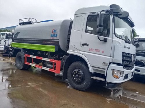 D3專(zhuān)用底盤(pán)綠化灑水車(chē)