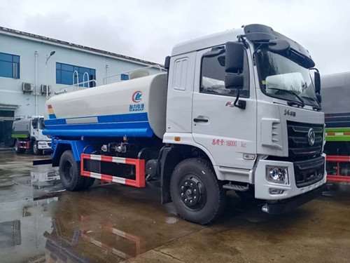 東風(fēng)華神綠化灑水車(chē)