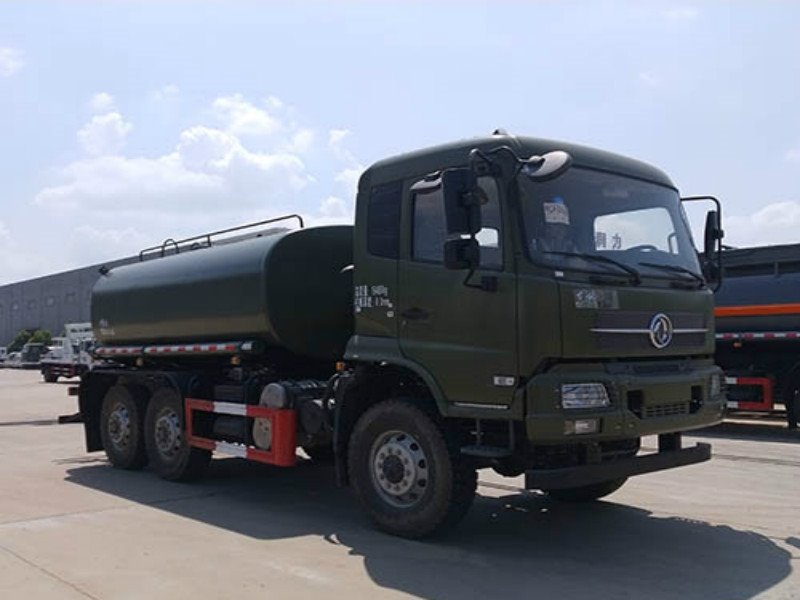 越野灑水車多少錢