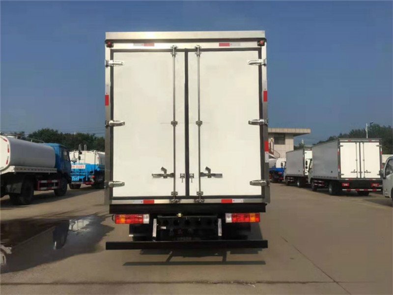 藍牌國六解放J6F冷藏車配備介紹